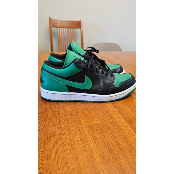 Men Size 10 - Nike Air Jordan 1 Low Black Lucky Green - Picture 3 of 6